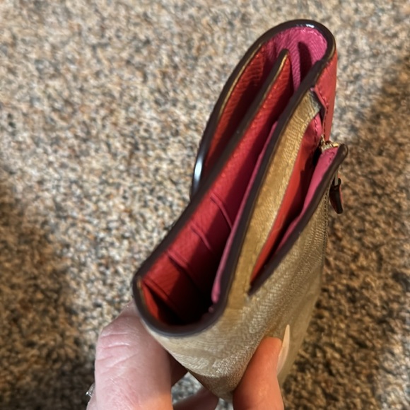 Auth Coach Wallet - Picture 6 of 7